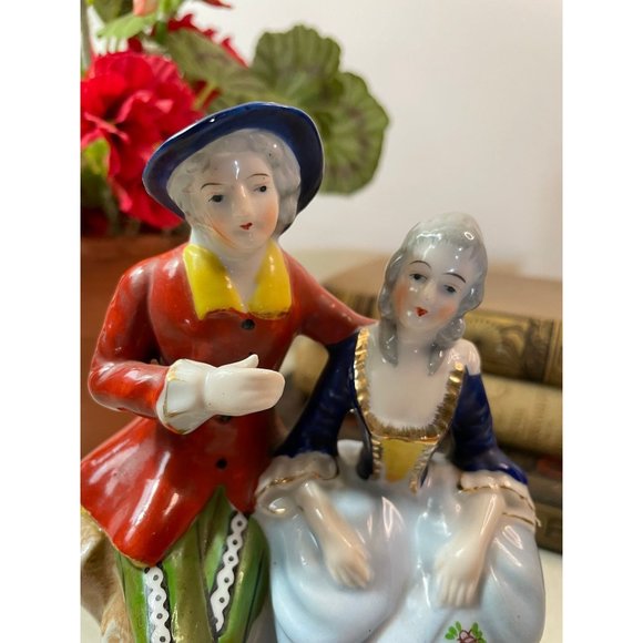 Occupied Japan Vintage Porcelain Colonial Couple Lady Gentleman FIGURINE - Picture 5 of 11